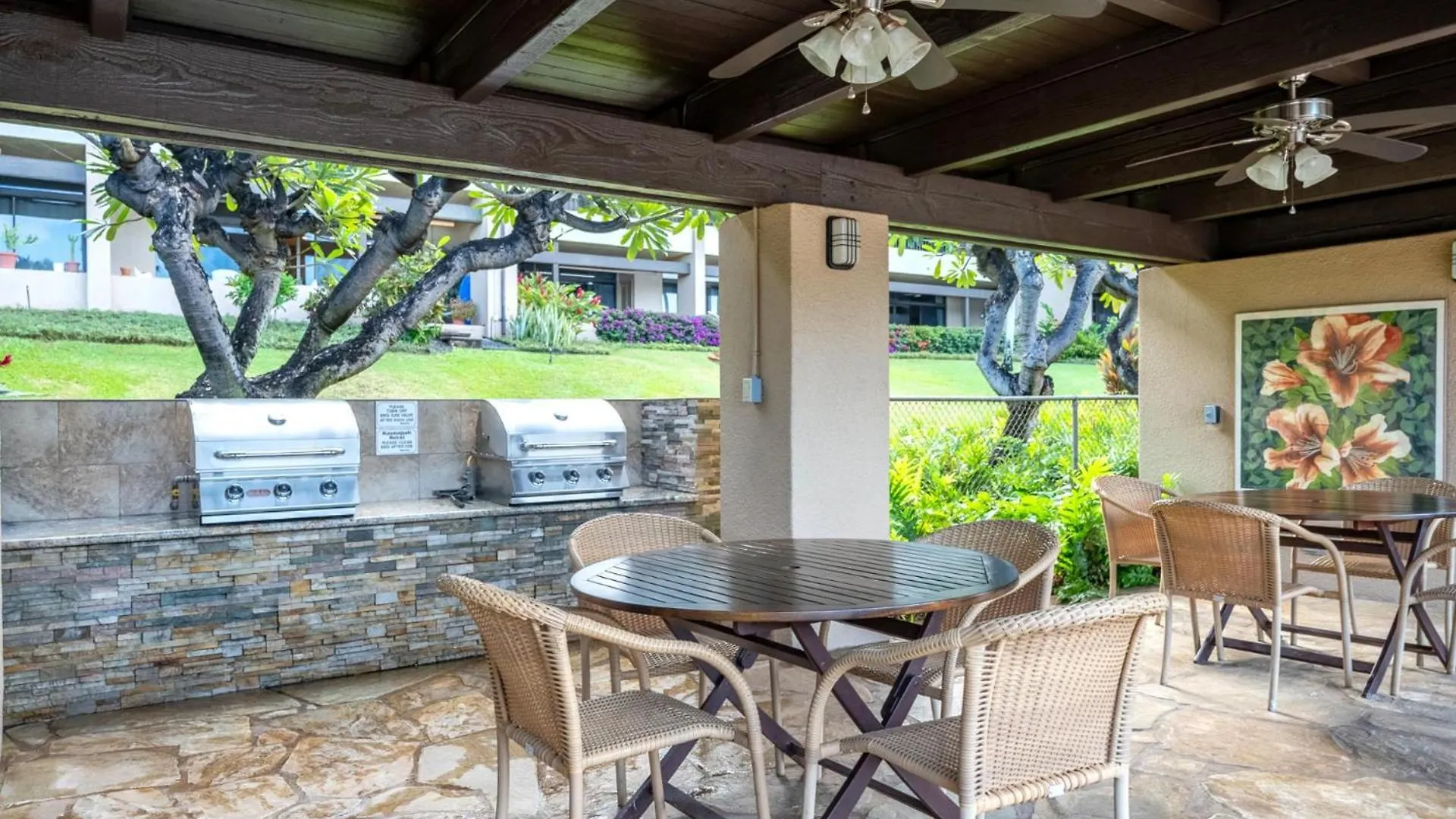 Kbm Resorts Free Car Kaanapali Royal Kro-G201 Island Inspired Gem 0*,