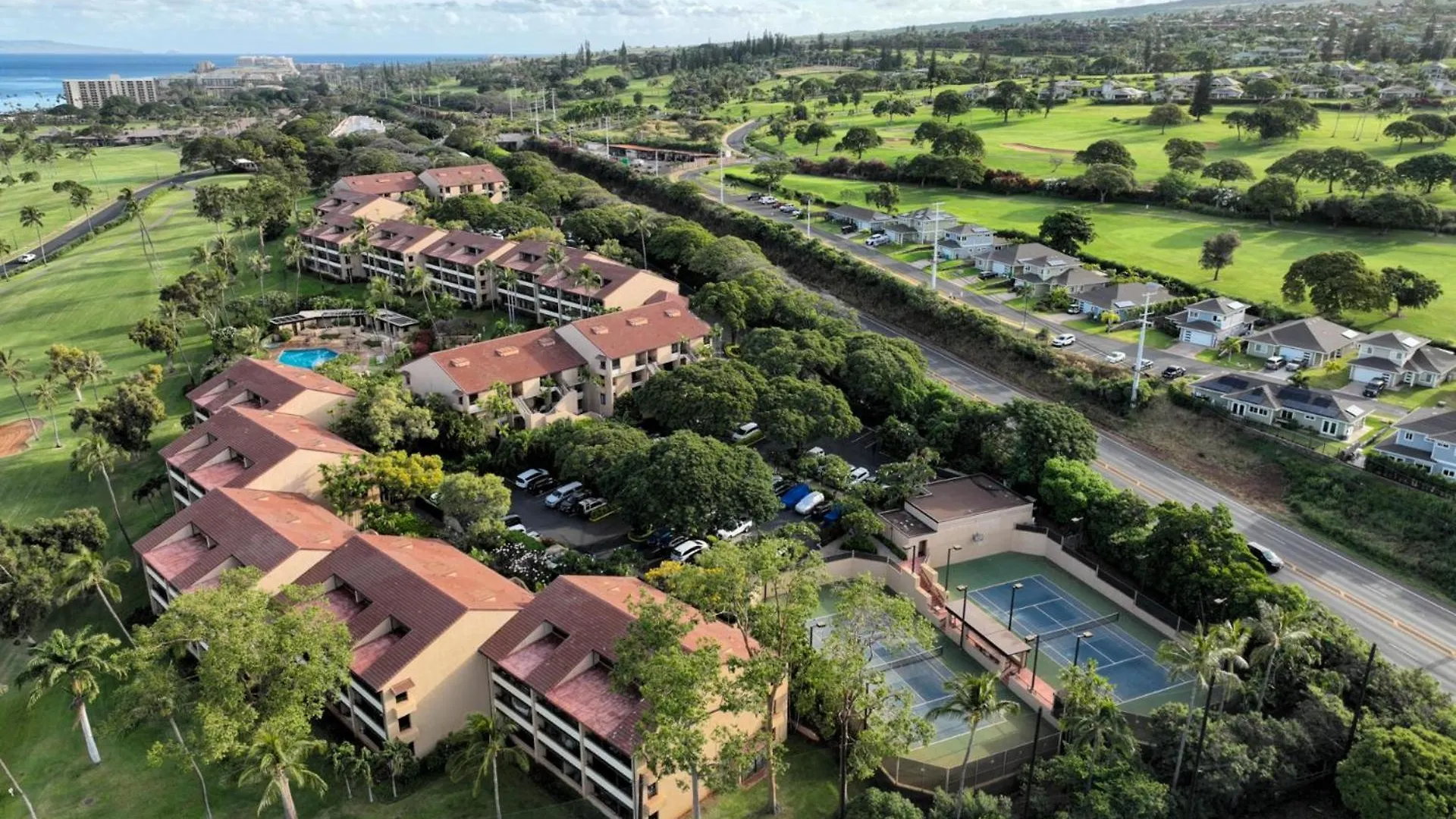 Kbm Resorts Free Car Kaanapali Royal Kro-G201 Island Inspired Gem 0*,