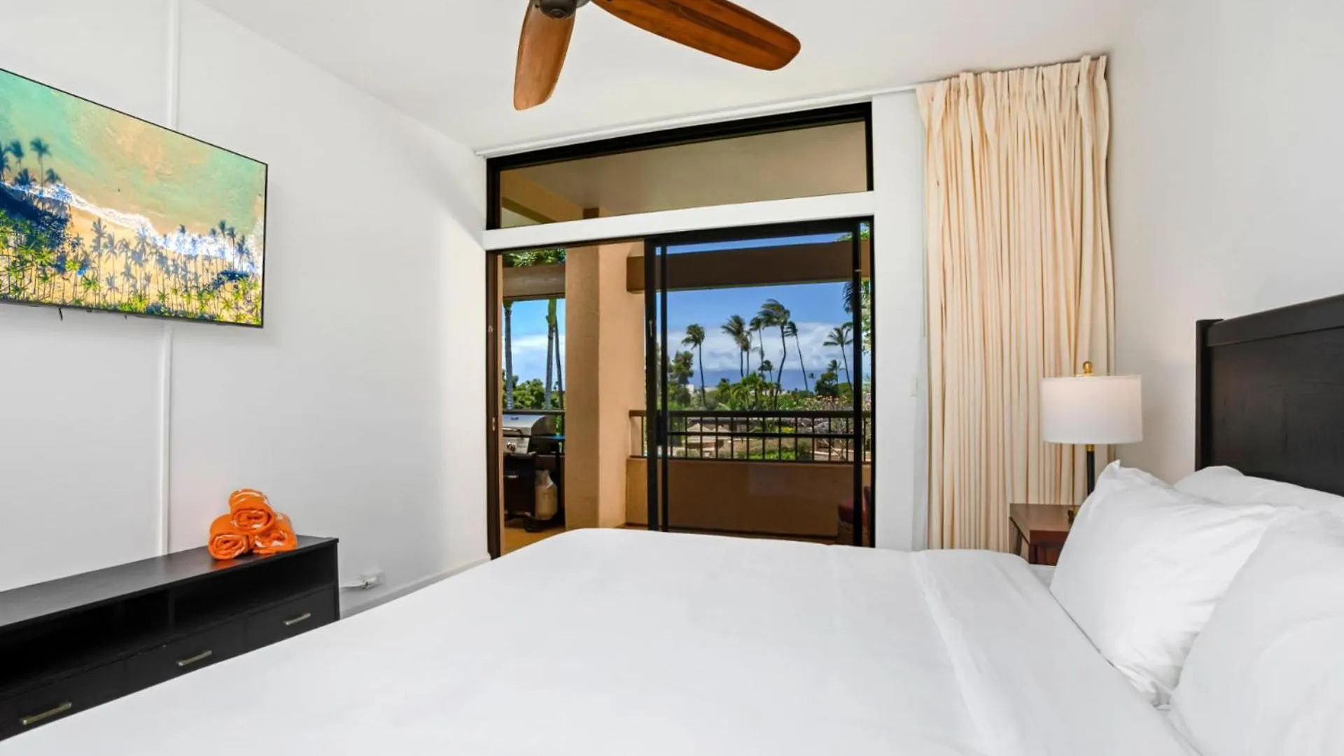 Kbm Resorts Free Car Kaanapali Royal Kro-G201 Island Inspired Gem 0*,